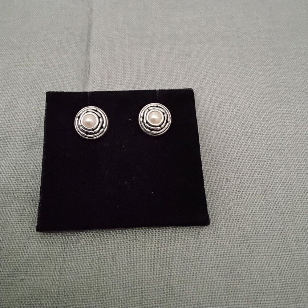 EARRINGS - Picture 2 of 4